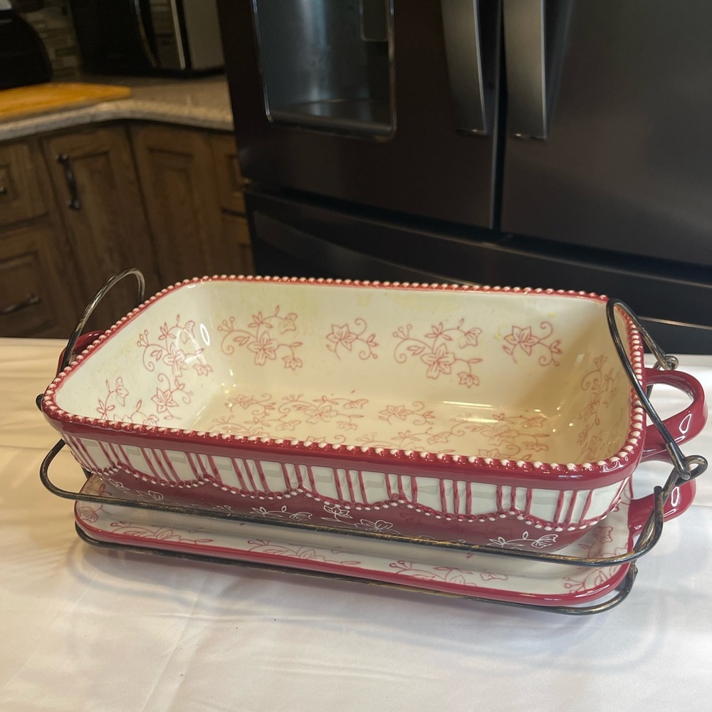 2.5 QT  Temptations Presentable Bakeware 3 Piece Set by Tara